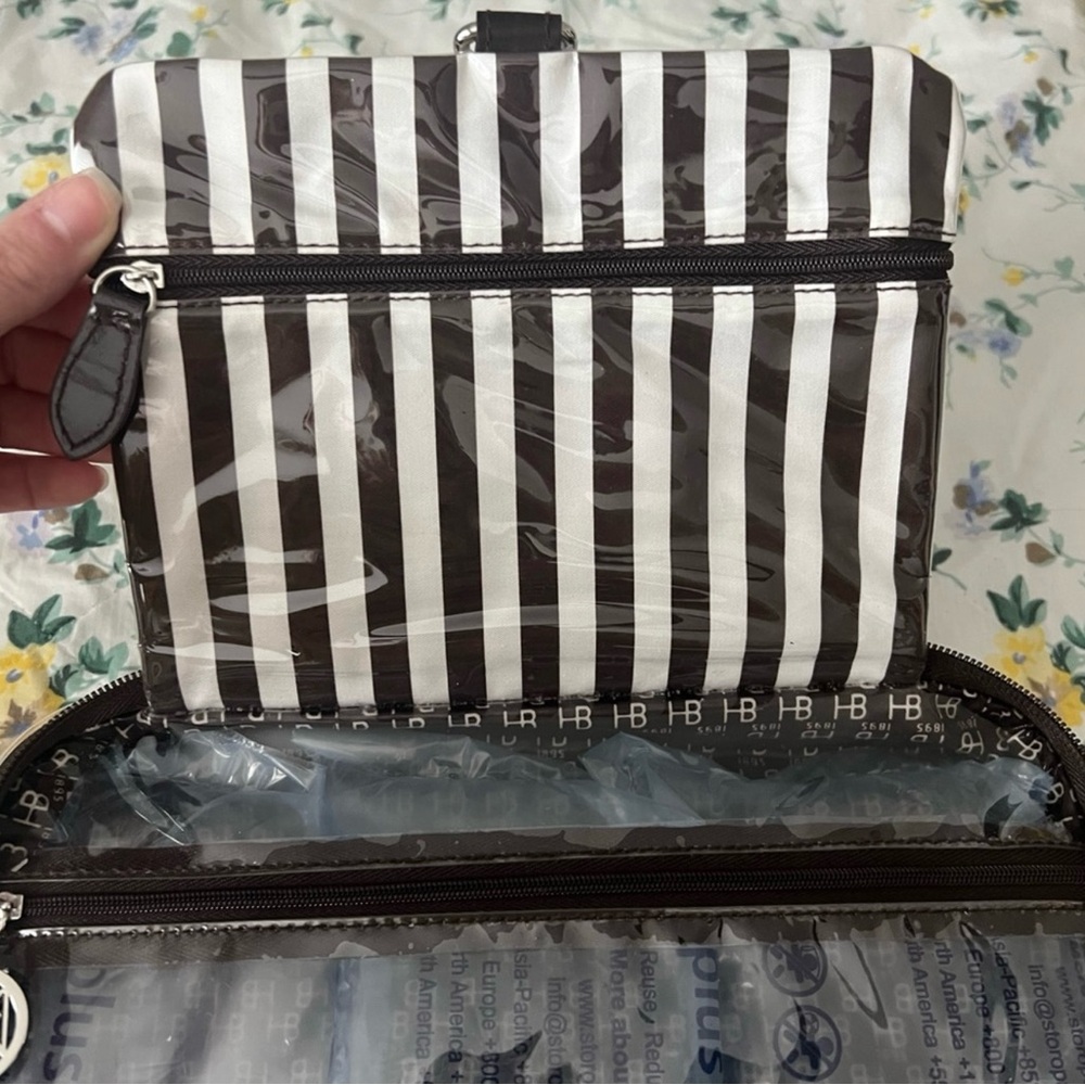 Henri Bendel Black and White Cosmetic Bag - Picture 9 of 11